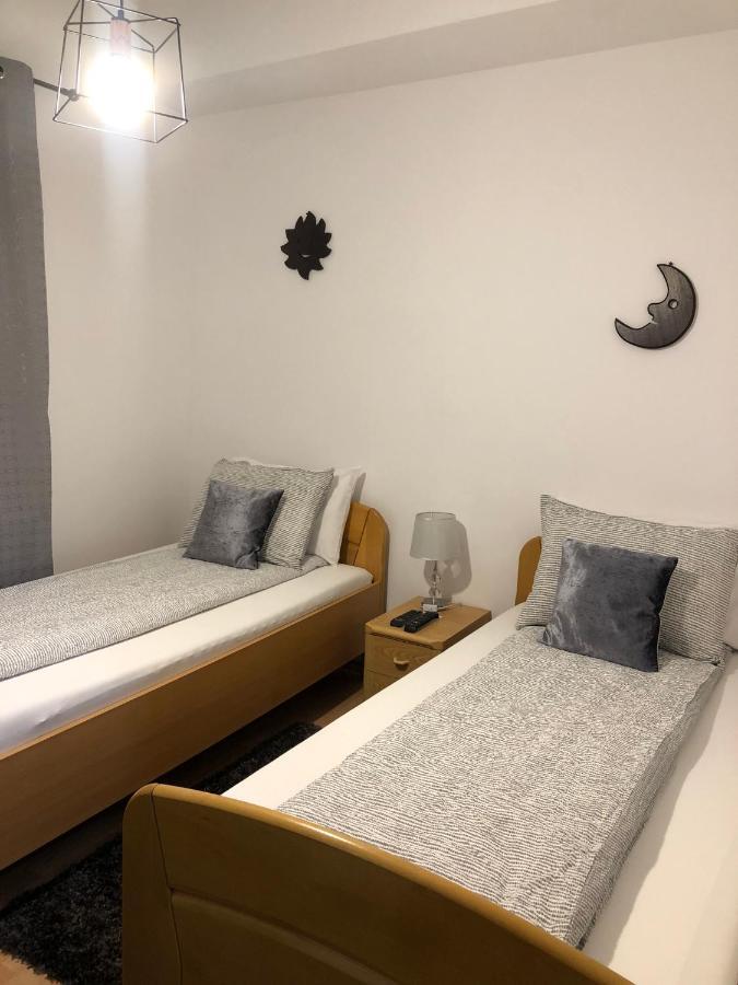 Apartament Basak 2 Daire Deva Dış mekan fotoğraf
